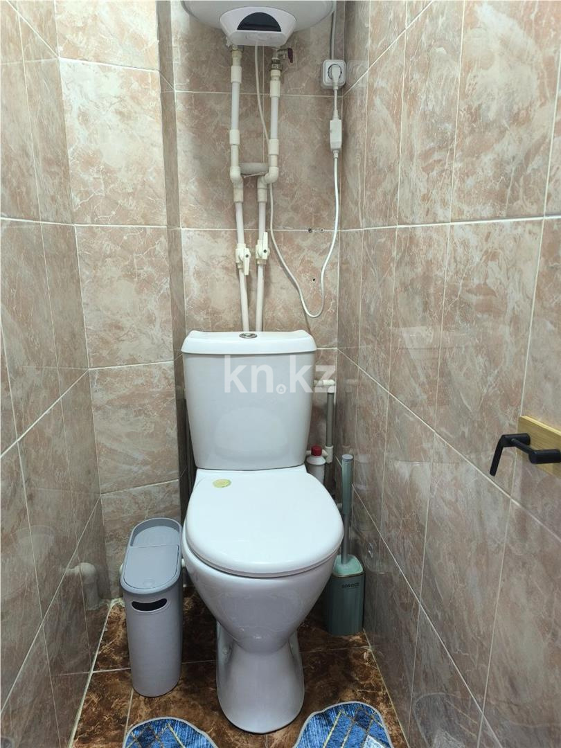 Продажа 3-комнатной квартиры, 46 м², ул. Муканова в Караганде - фото 11