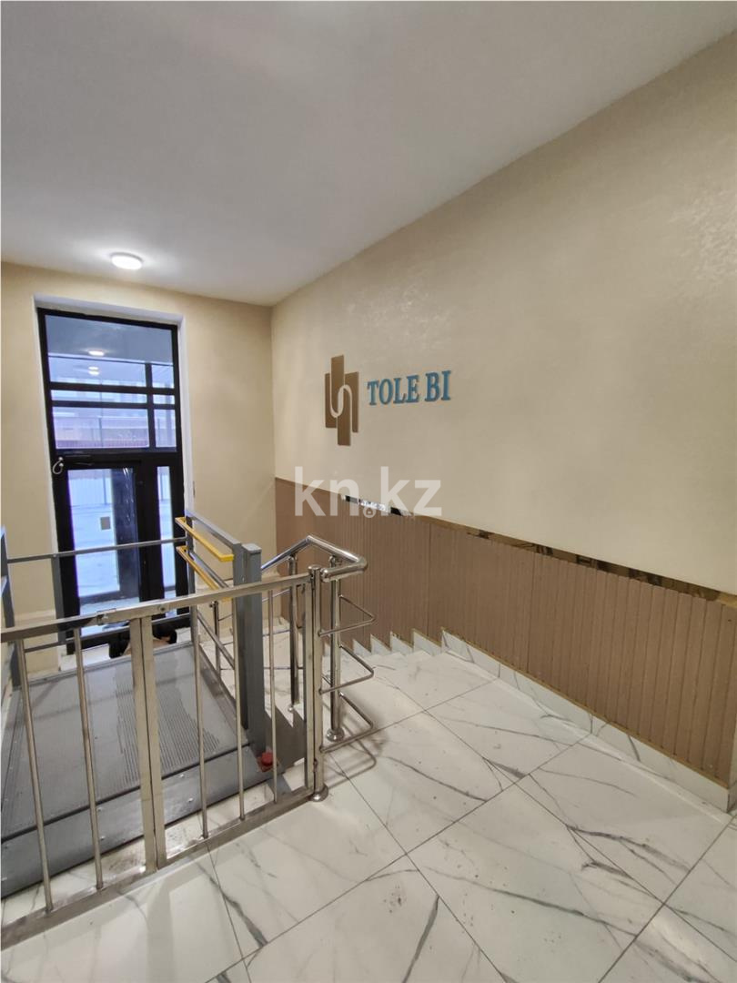 Продажа 3-комнатной квартиры, 89 м², ул. Муканова в Караганде - фото 16