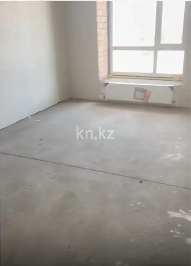 Продажа 1-комнатной квартиры, 40 м², ул. Нажимеденова, дом  28 в Астане