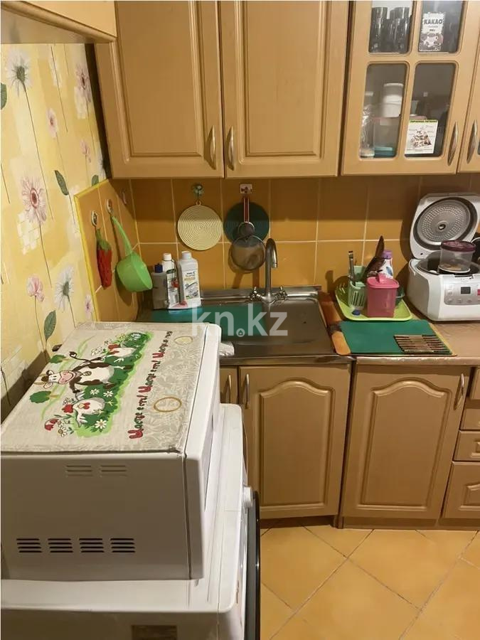 Продажа 3-комнатной квартиры, 63 м², мкр-н 19, дом  45 в Караганде - фото 4