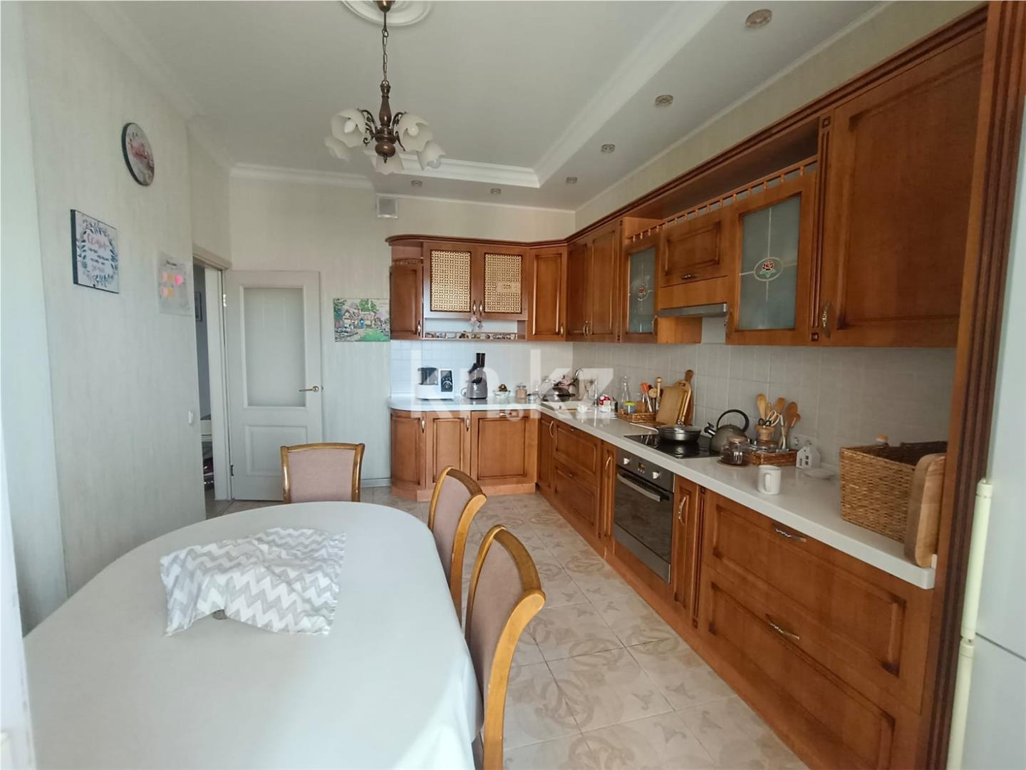 Продажа 4-комнатной квартиры, 147.4 м² в Астане - фото 8