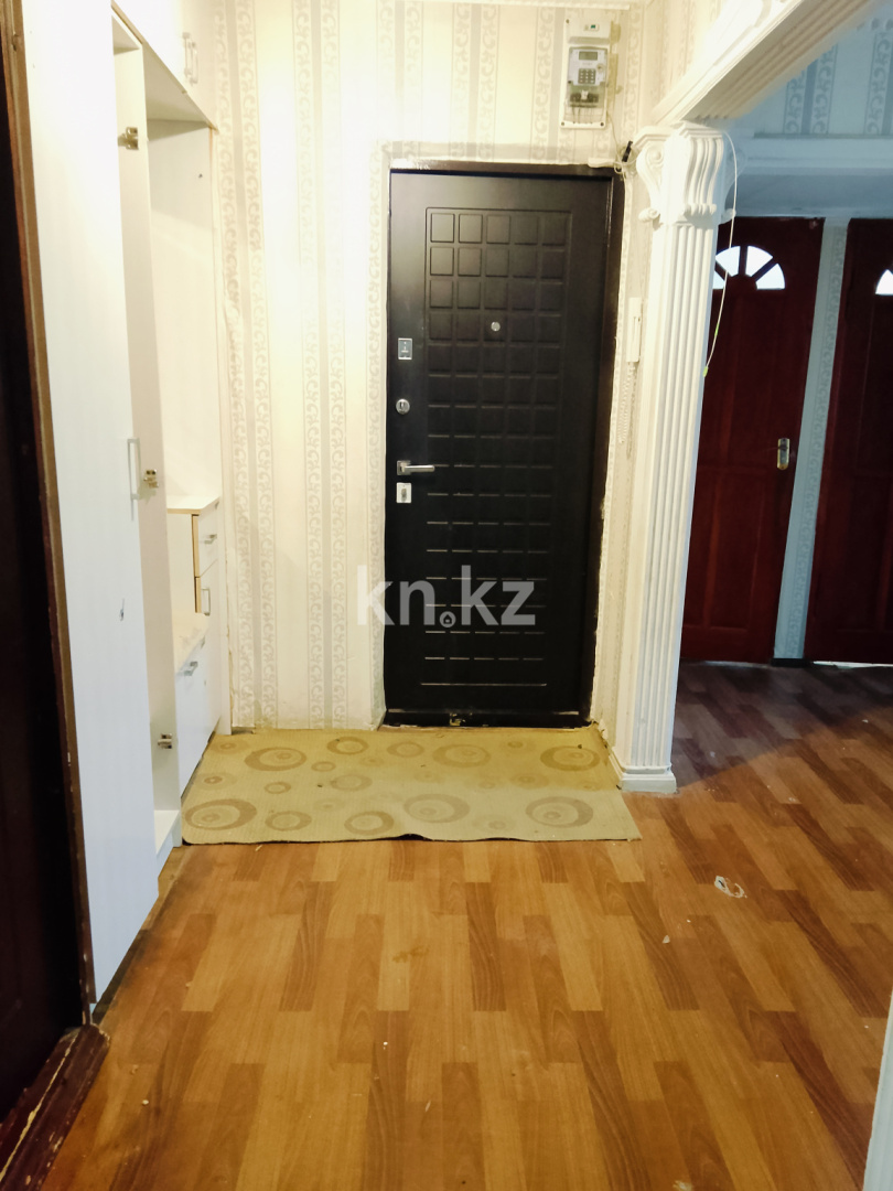 Продажа 4-комнатной квартиры, 77.5 м², Самал, дом  14 в Таразе - фото 4