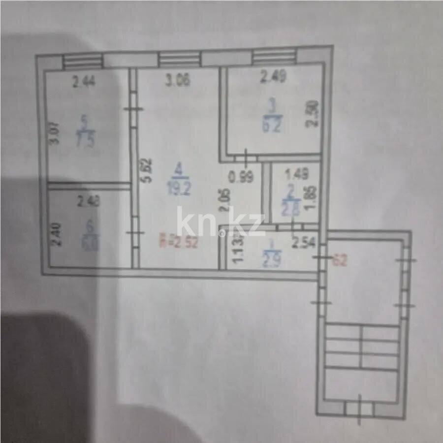 Продажа 2-комнатной квартиры, 44 м² в Шахтинске - фото 6