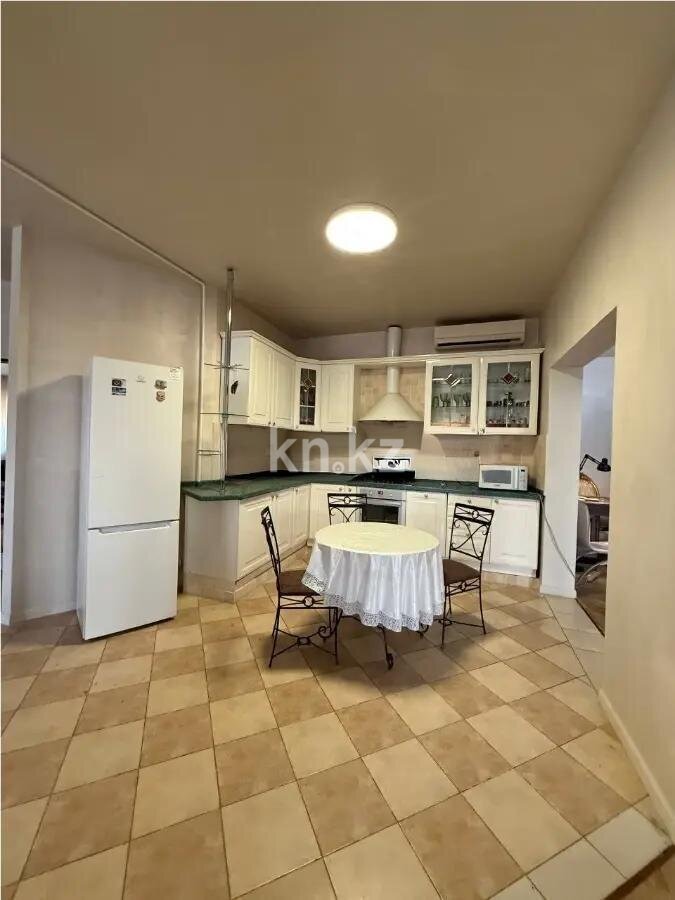 Продажа 4-комнатной квартиры, 179.3 м² в Алматы - фото 4