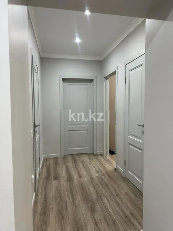 Продажа 3-комнатной квартиры, 104 м², ул. Дюсембекова, дом  53/8 в Караганде - фото 6