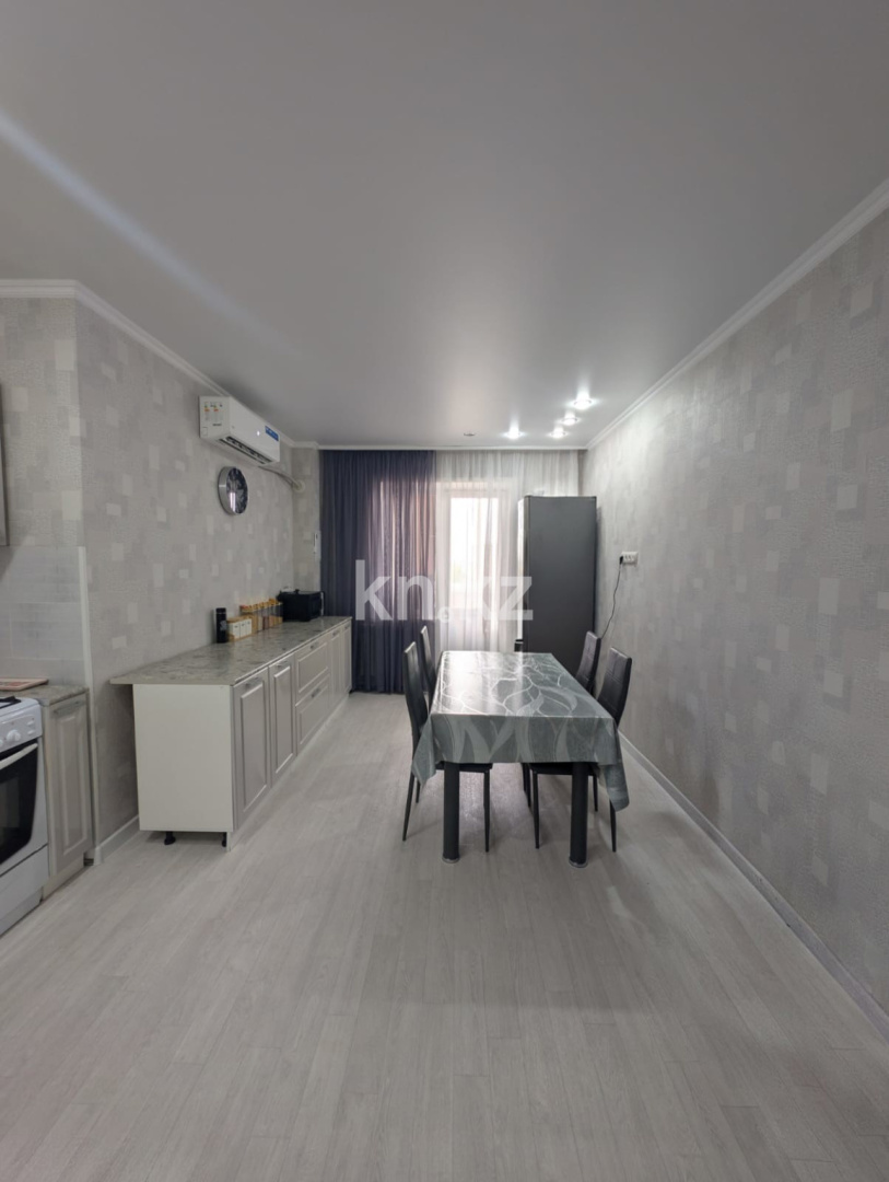 Продажа 2-комнатной квартиры, 71.3 м² в Уральске - фото 10