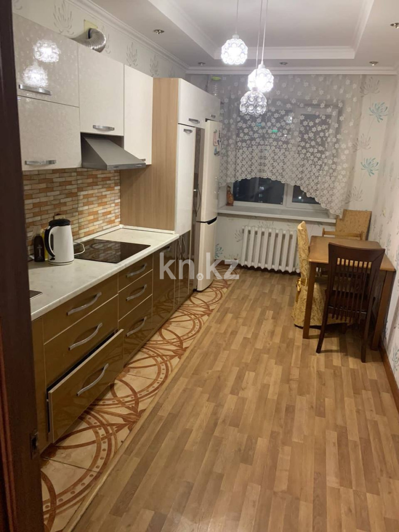 Аренда 2-комнатной квартиры, 68 м² в Астане