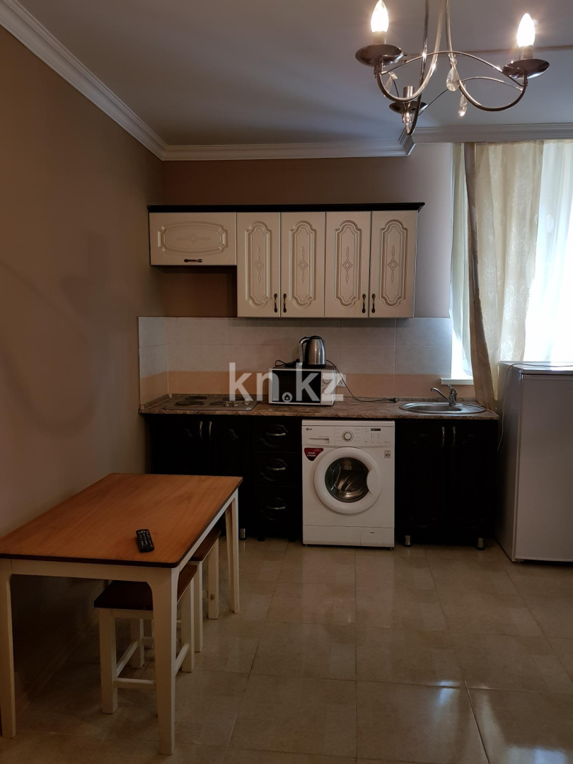 Аренда 1-комнатной квартиры, 25 м², ул. Казыбек би, дом  7 в Астане