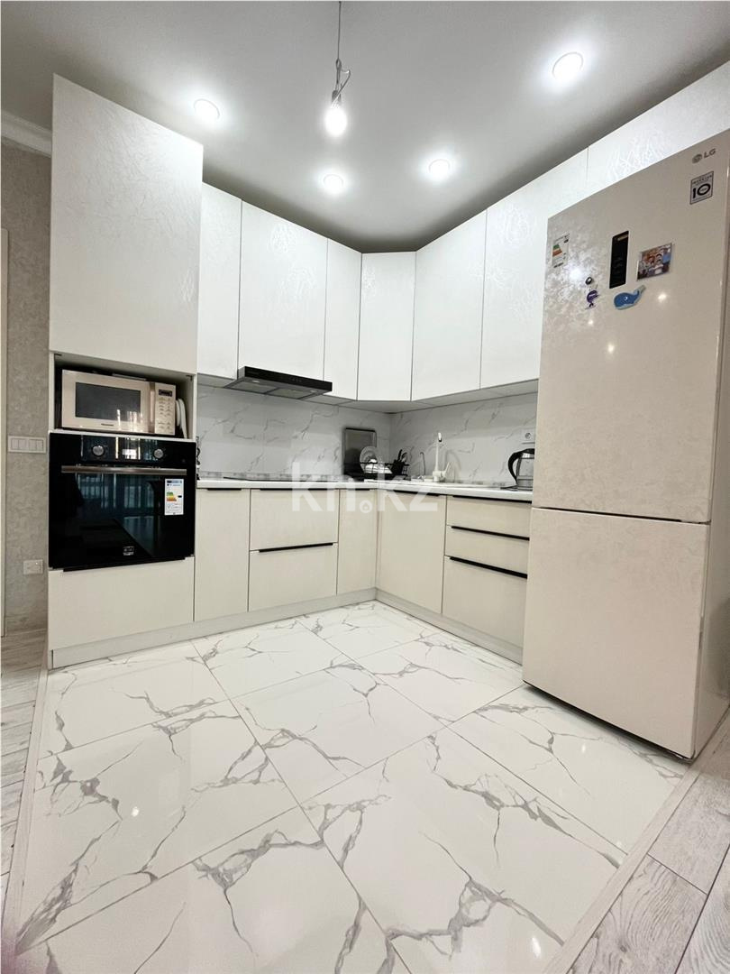 Продажа 3-комнатной квартиры, 83 м², мкр. Степной-2, дом  14/15 в Караганде - фото 7