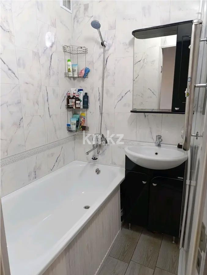Продажа 3-комнатной квартиры, 62 м², мкр-н 23, дом  37 в Караганде - фото 6