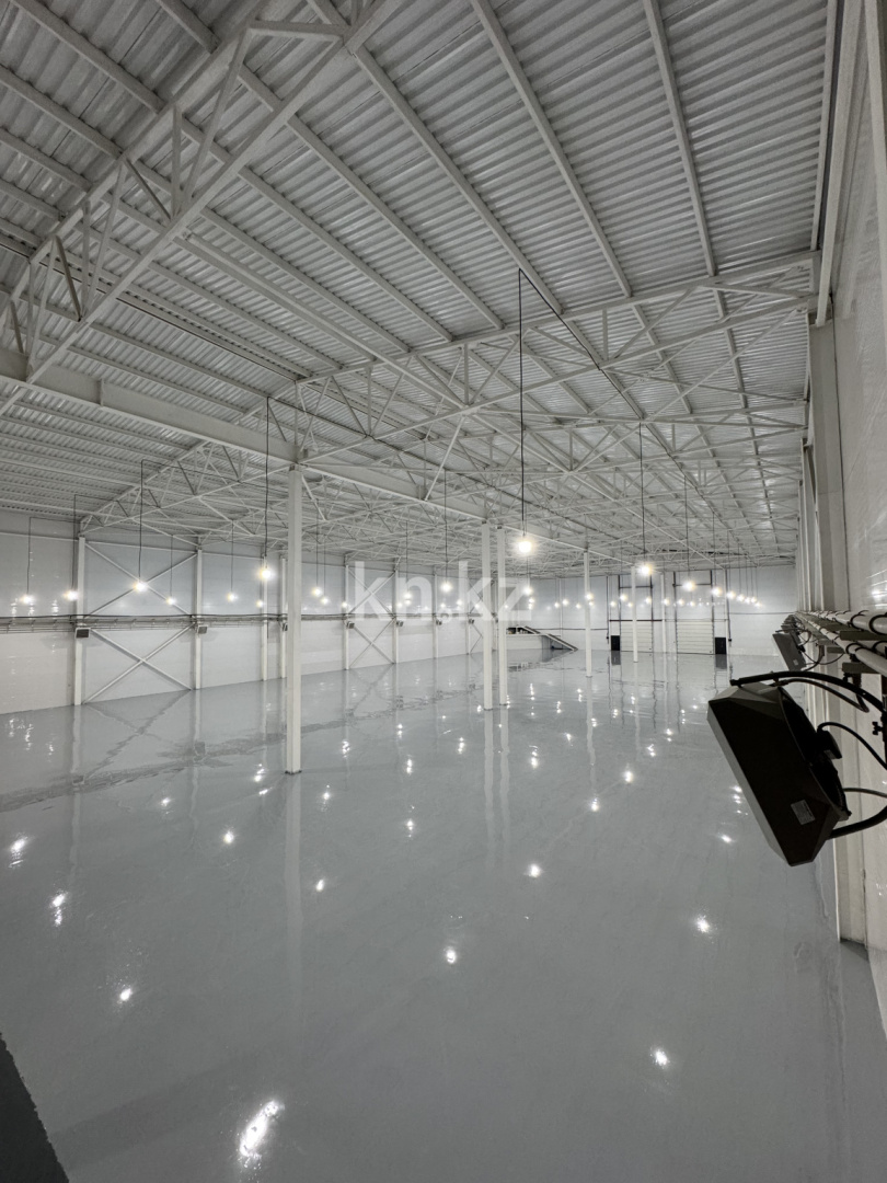 Аренда базы, 2400 м² в Алматы