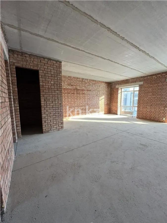 Продажа 4-комнатной квартиры, 129.3 м² в Астане - фото 2