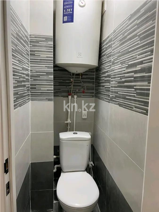 Продажа 2-комнатной квартиры, 54 м², пр. Строителей, дом  19 в Караганде - фото 6