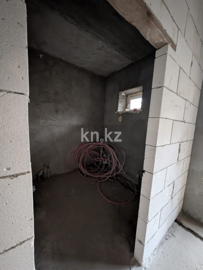 Продажа 4-комнатной квартиры, 135 м², ул. Скоробогатова, дом  108 в Уральске - фото 23