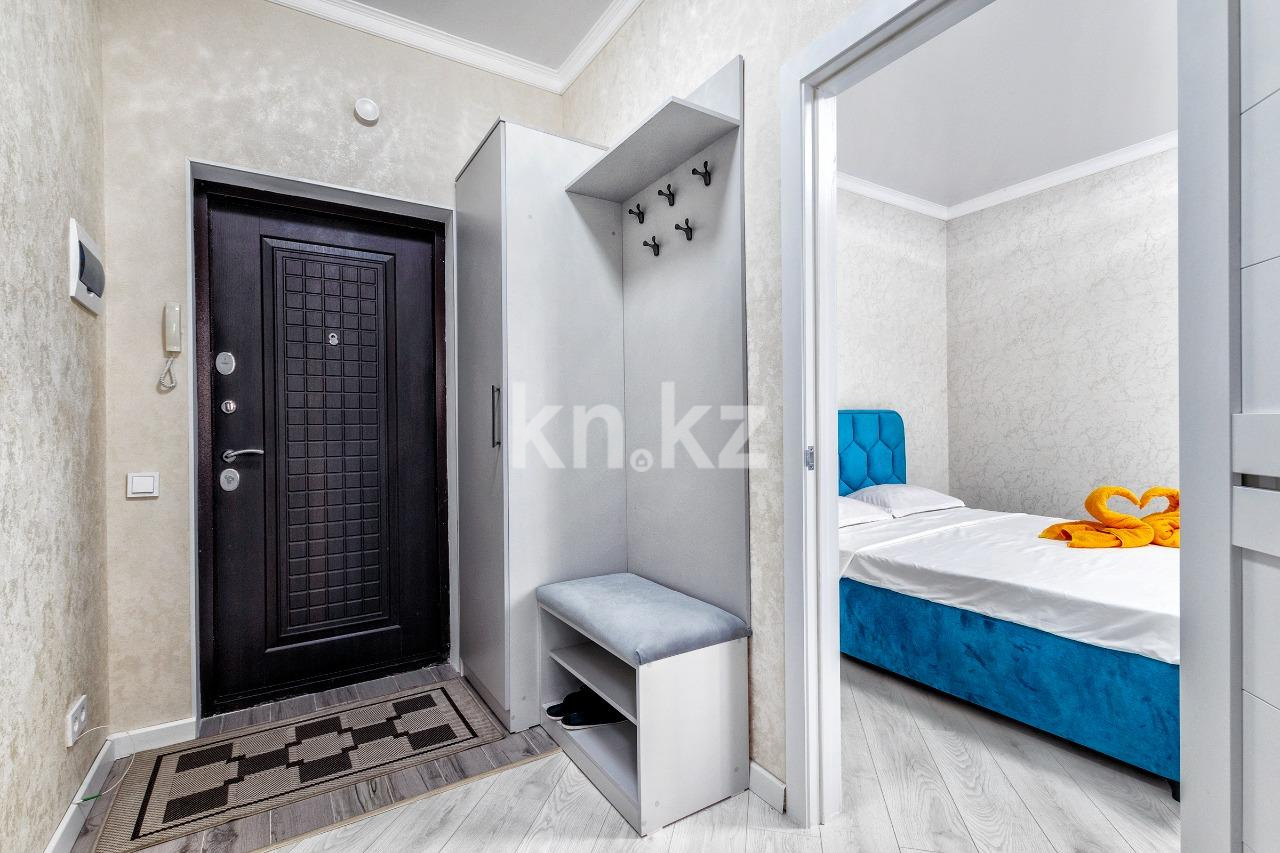 Аренда 1-комнатной квартиры посуточно, 50 м², пр. Кабанбай батыра, дом  29/2 - ул. Сыганак в Астане - фото 6