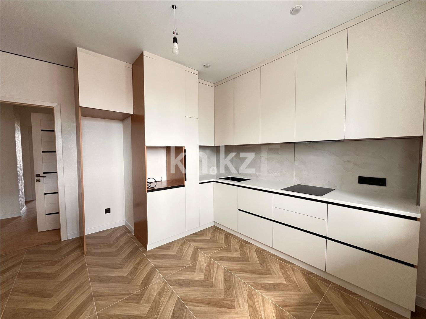 Продажа 3-комнатной квартиры, 90 м² в Караганде
