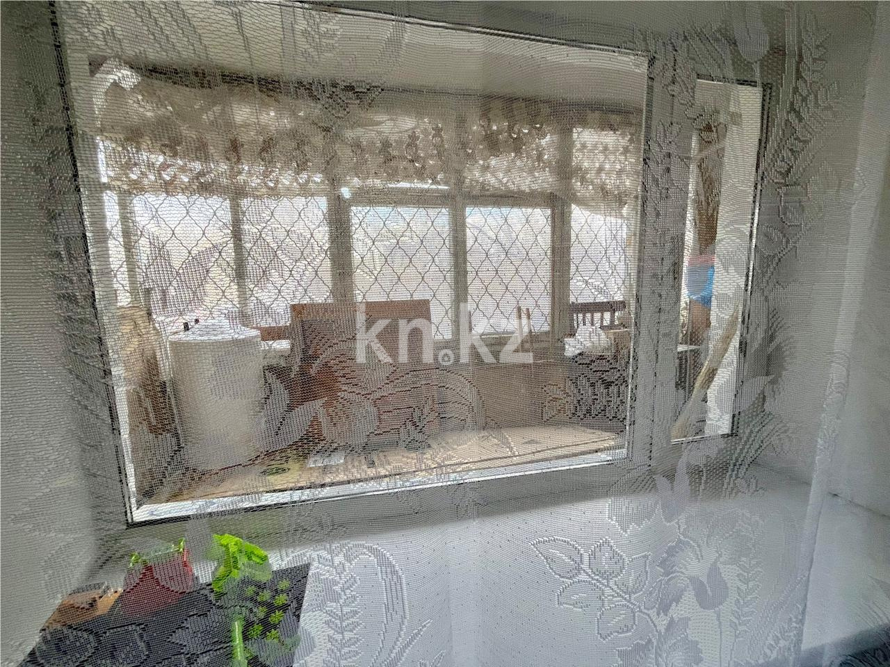 Продажа 4-комнатной квартиры, 72 м², ул. Маметовой в Караганде - фото 12