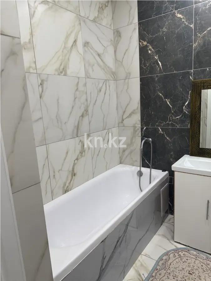 Продажа 3-комнатной квартиры, 94 м², мкр-н Мамраева (Восток-5), дом  6/3 в Караганде - фото 5