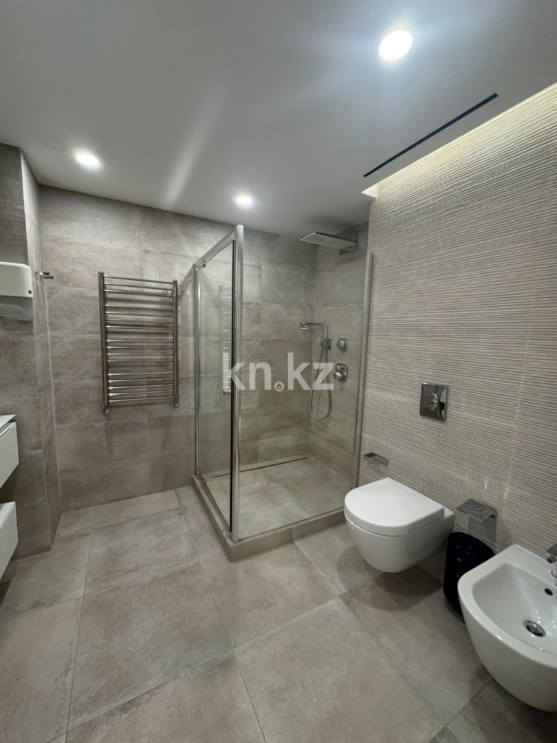 Продажа 4-комнатной квартиры, 185 м² в Алматы - фото 24