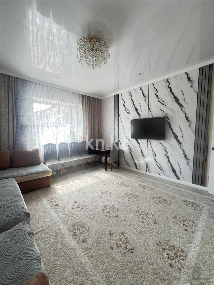 Продажа 3-комнатной квартиры, 90 м² в Караганде