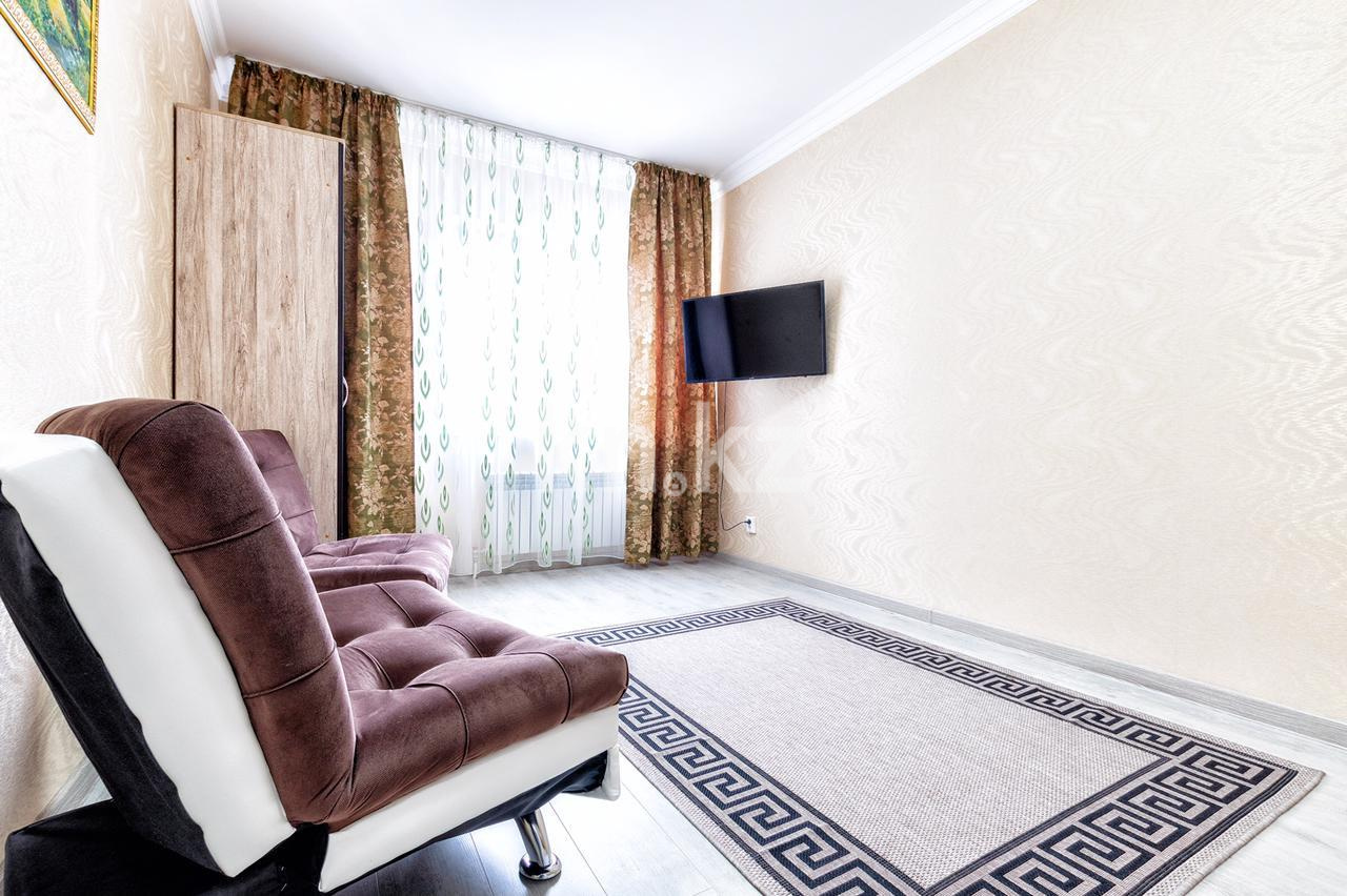 Аренда 1-комнатной квартиры посуточно, 50 м², пр. Кабанбай батыра, дом  29 - ул. Достык в Астане - фото 3