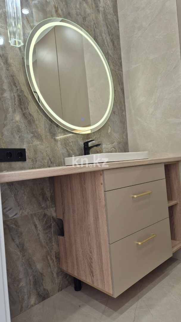 Аренда 2-комнатной квартиры, 41 м², ул. Аль-Фараби, дом  7/3 в Астане - фото 3