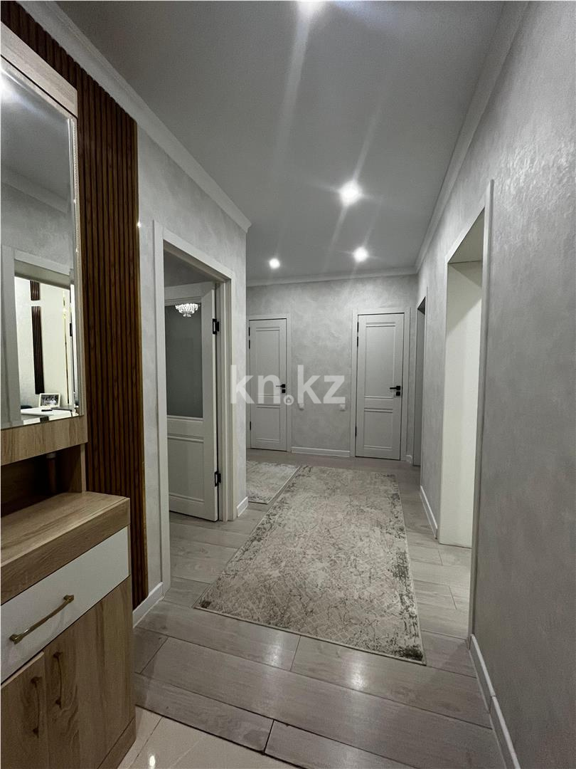 Продажа 3-комнатной квартиры, 80 м², мкр-н Голубые Пруды в Караганде - фото 15