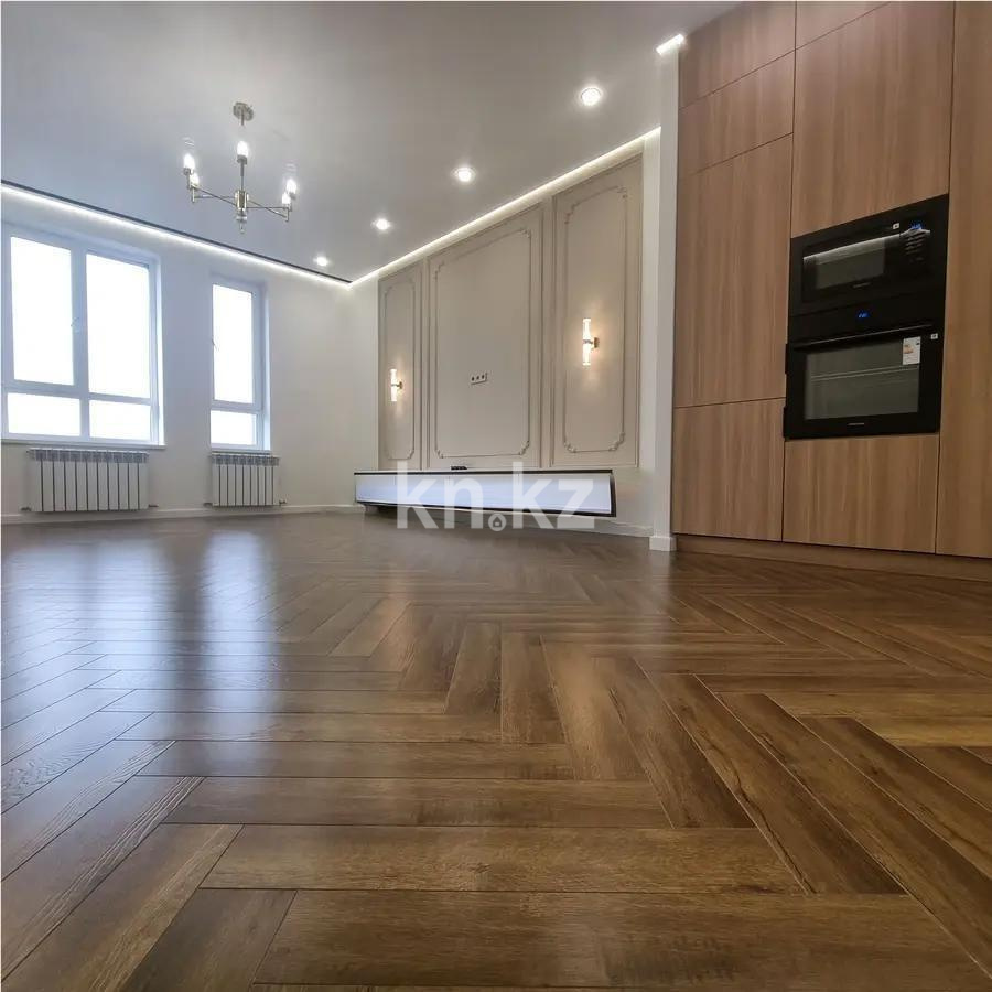 Продажа 2-комнатной квартиры, 63.2 м², ул. Жарокова, дом  218 в Алматы