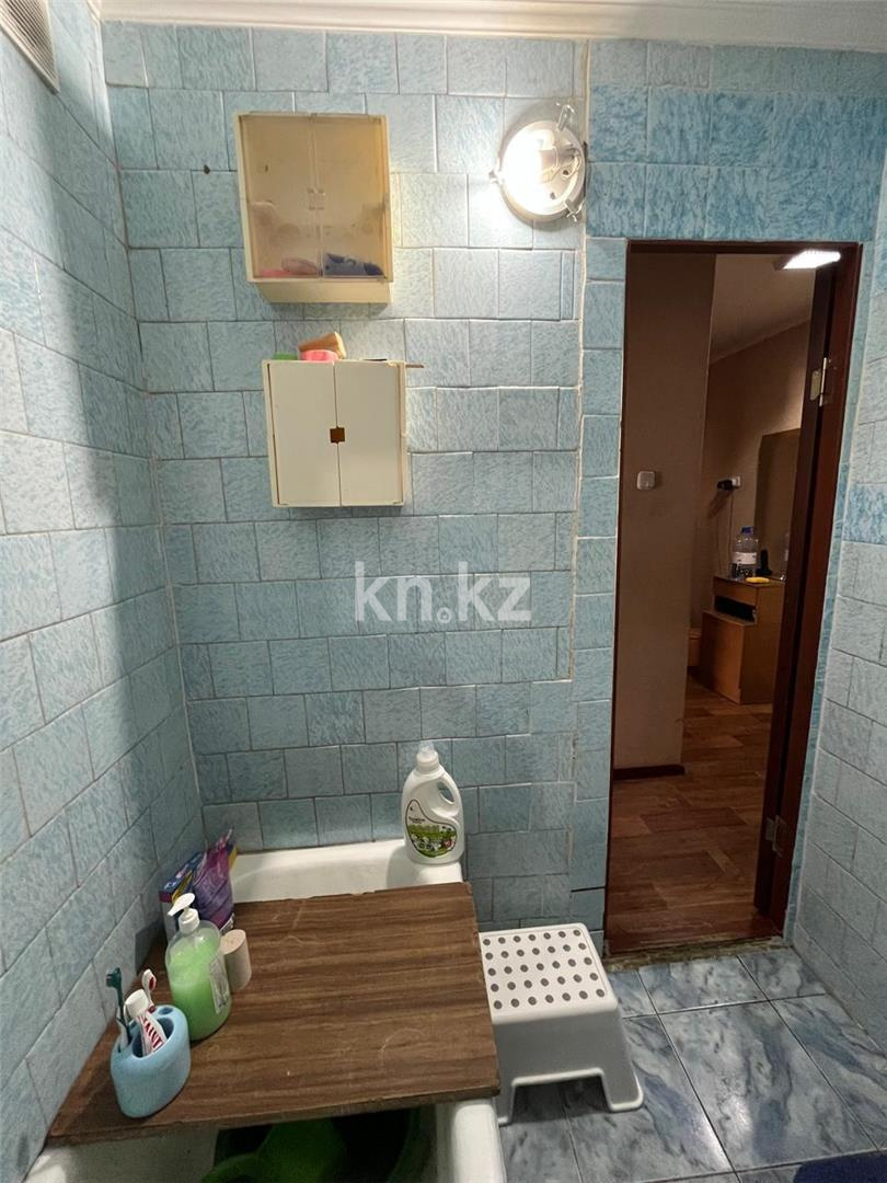 Продажа 3-комнатной квартиры, 56 м², мкр-н 12 в Караганде - фото 10