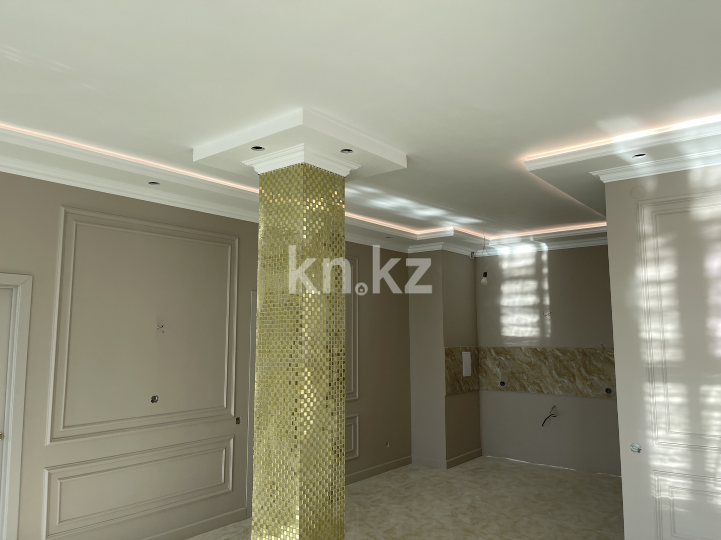 Продажа 4-комнатной квартиры, 142 м², ул. Желтоксан, дом  2/1 в Астане - фото 33