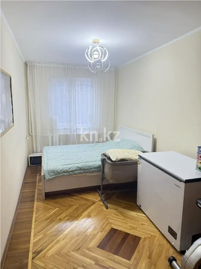 Продажа 3-комнатной квартиры, 60 м², мкр-н 4, дом  4 в Алматы - фото 3