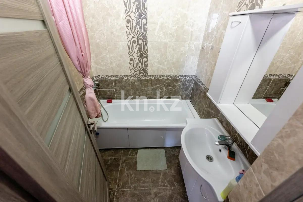 Продажа 3-комнатной квартиры, 95 м², ул. Туркестан, дом  34 в Астане - фото 6