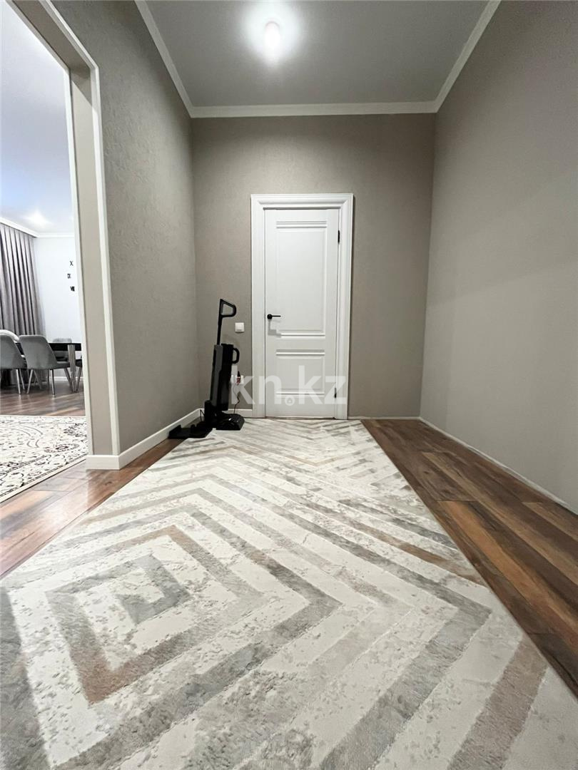 Продажа 2-комнатной квартиры, 66 м², ул. Ашимова в Караганде - фото 10