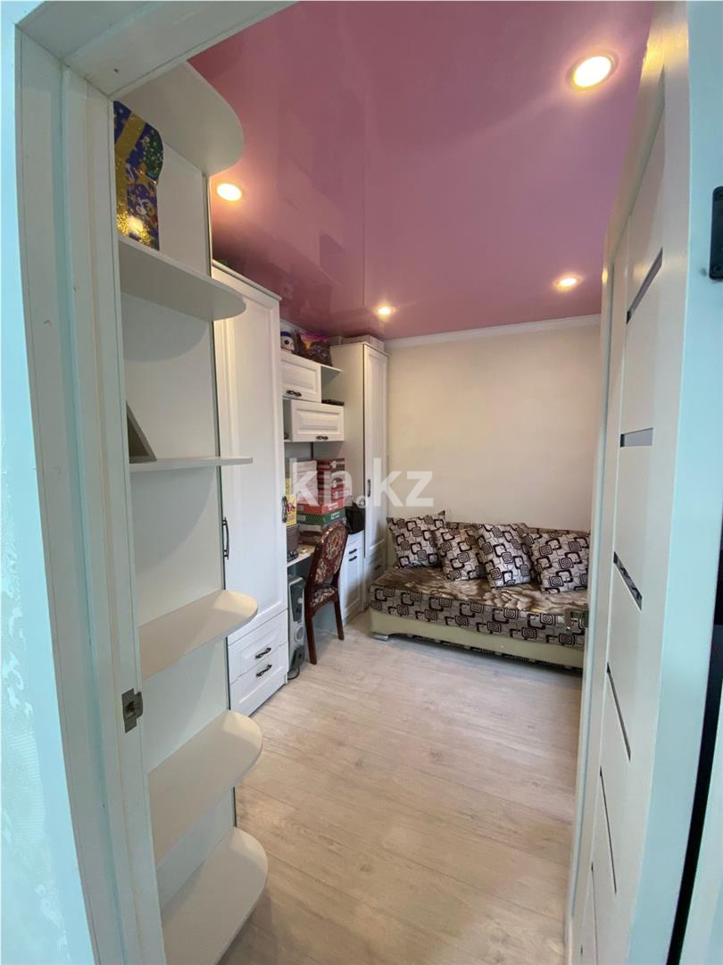 Продажа 3-комнатной квартиры, 48 м², ул. Муканова в Караганде - фото 3