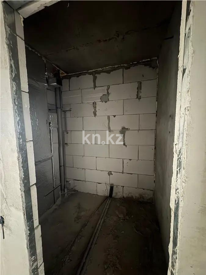 Продажа 1-комнатной квартиры, 38 м², ул. Есенова, дом  160/3 в Алматы - фото 3