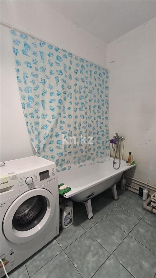 Продажа 3-комнатной квартиры, 87 м², пр. Шахтеров в Караганде - фото 10