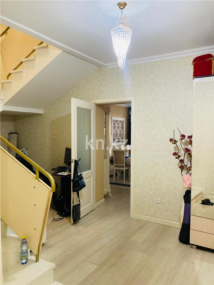 Продажа 5-комнатной квартиры, 179 м², мкр-н Голубые Пруды в Караганде - фото 26