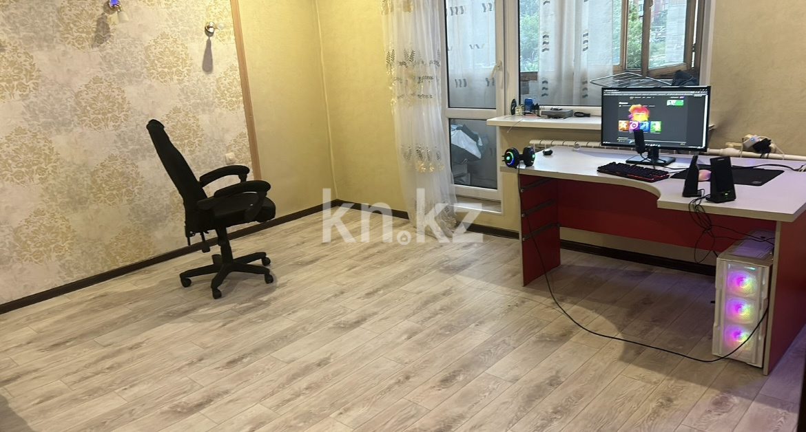 Аренда 3-комнатной квартиры, 78 м², ул. Таттимбета, дом  10 в Караганде - фото 4