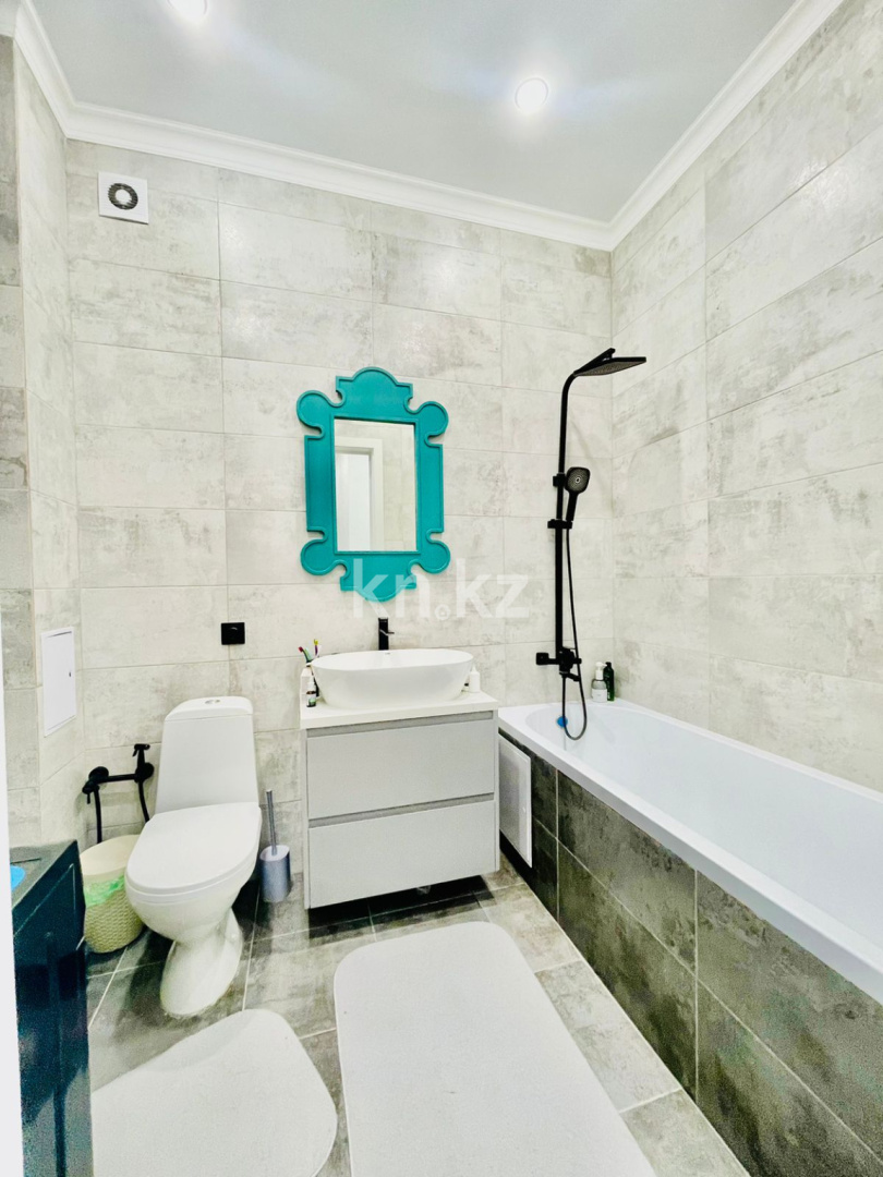 Продажа 2-комнатной квартиры, 68 м², ул. Токпанова в Астане - фото 9