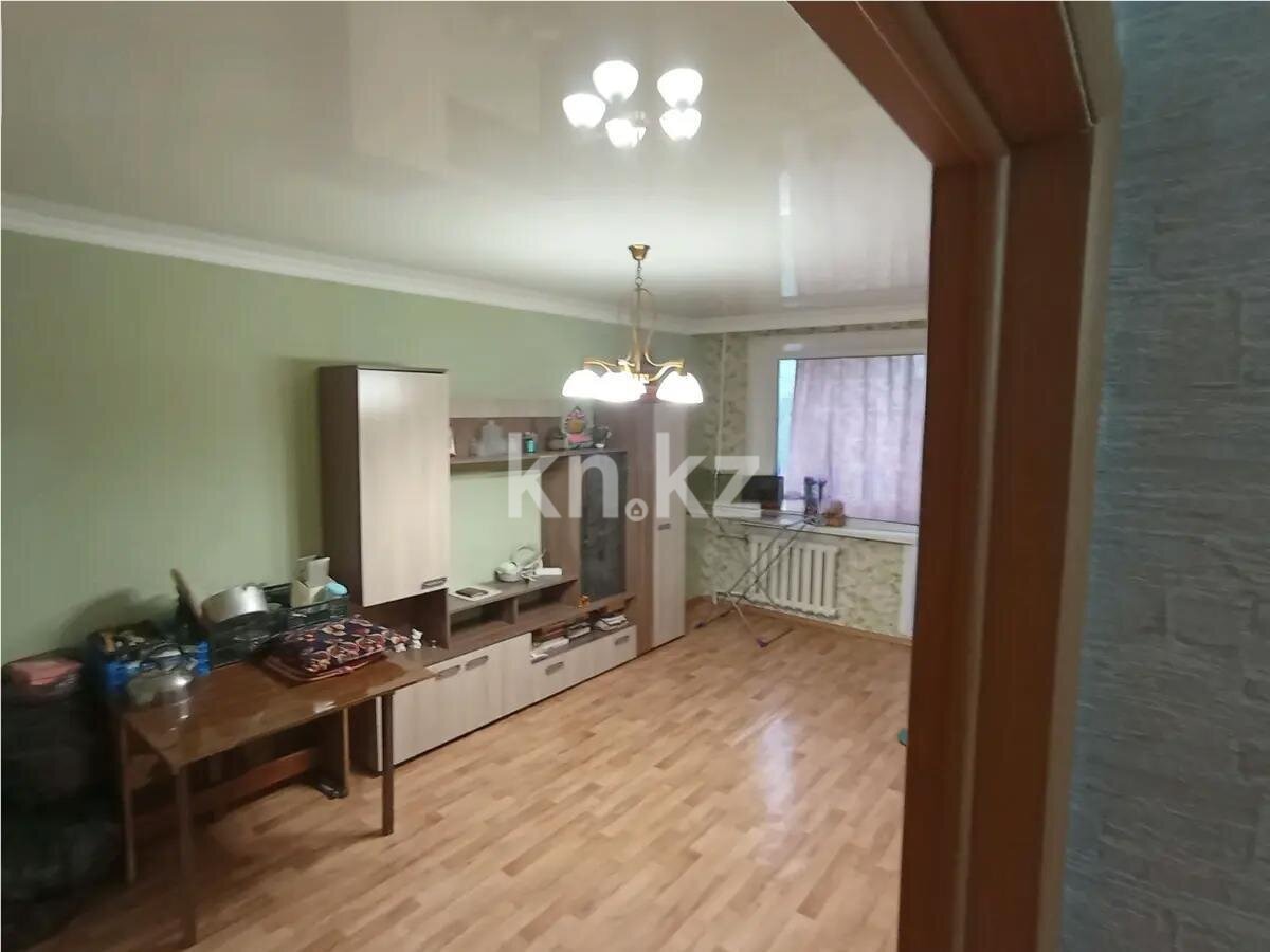 Продажа 2-комнатной квартиры, 42 м² в Шахтинске
