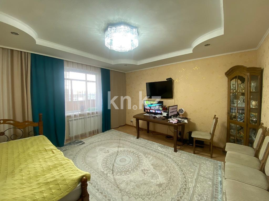 Продажа 2-комнатной квартиры, 52 м², ул. Язева в Караганде