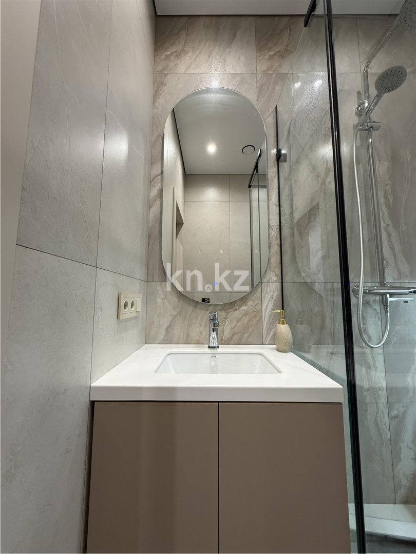 Продажа 3-комнатной квартиры, 88 м², ул. Букетова, дом  3/4 в Караганде - фото 35