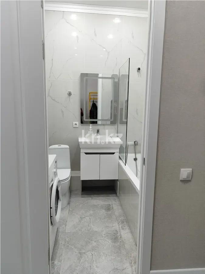 Продажа 1-комнатной квартиры, 40 м², ул. Толе би, дом  59 в Астане - фото 3