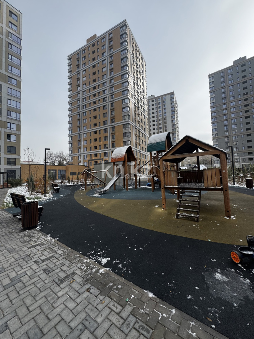 Продажа 3-комнатной квартиры, 111 м², ул. Утеген батыра, дом  11В в Алматы - фото 33