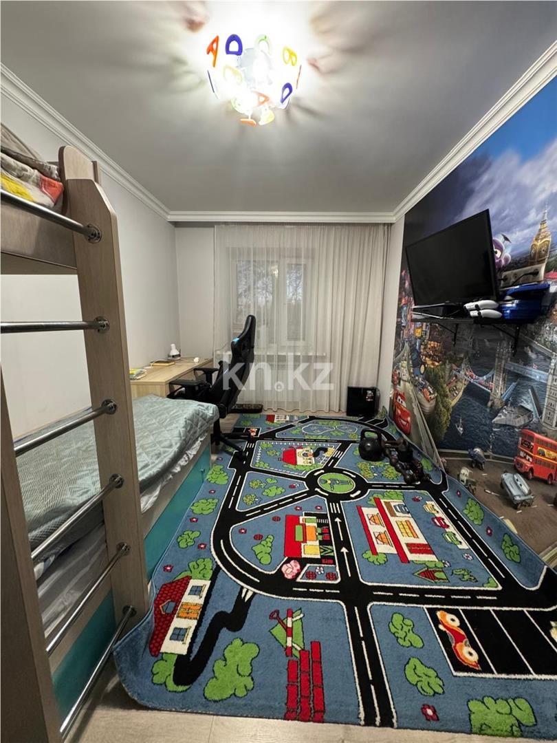 Продажа 3-комнатной квартиры, 61 м², ул. Аманжолова в Караганде - фото 9