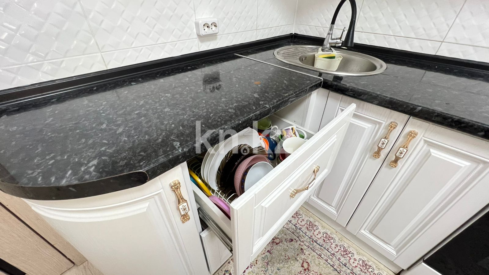 Продажа 3-комнатной квартиры, 64 м², мкр-н Гульдер-1, дом  13 в Караганде - фото 14