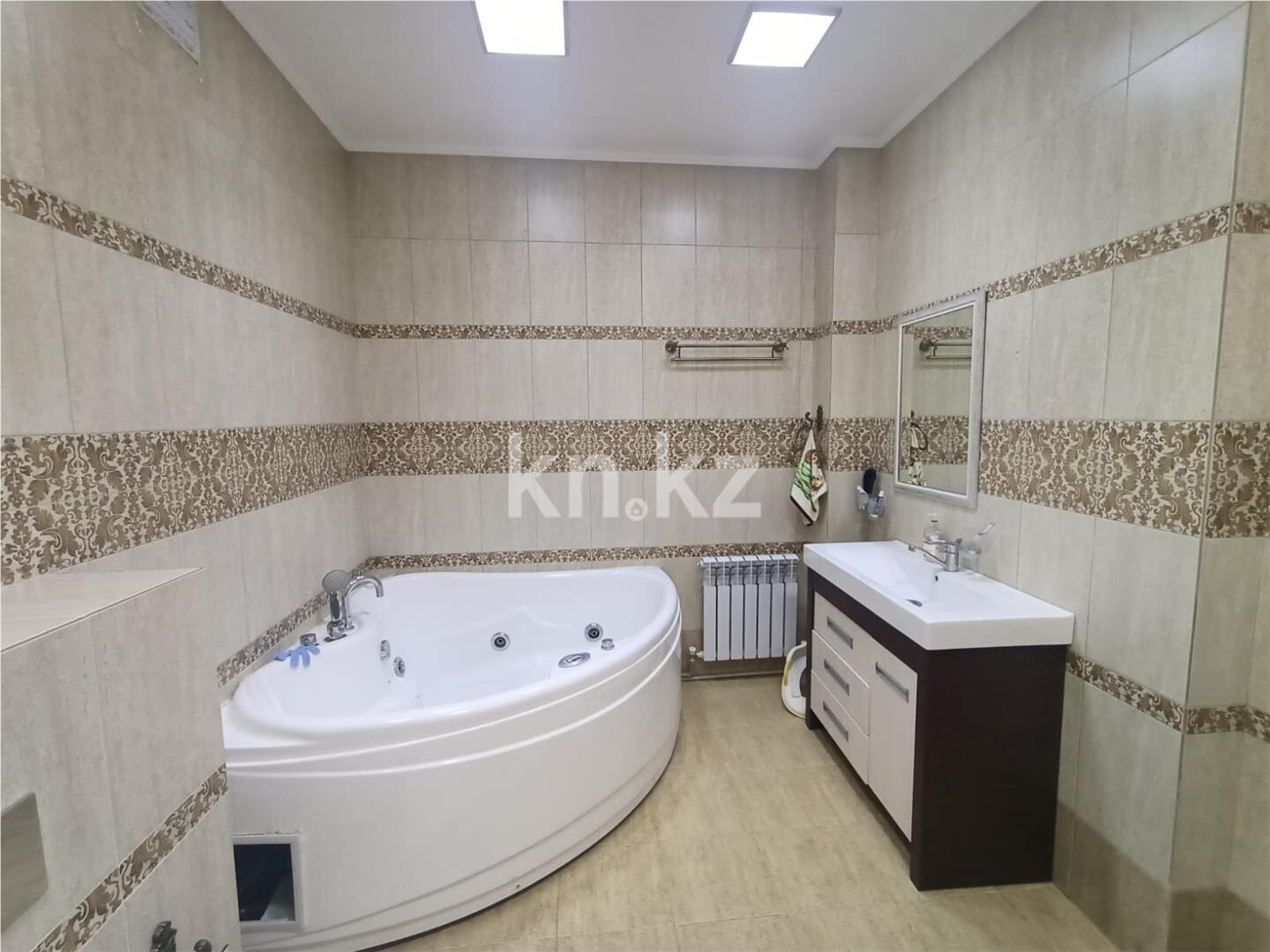 Продажа 5-комнатной квартиры, 200 м² в Астане - фото 23