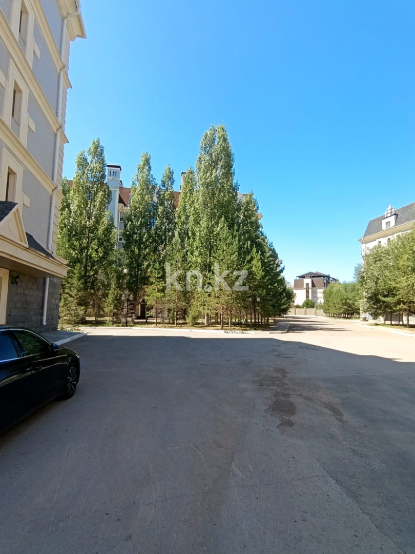 Аренда 4-комнатной квартиры, 175 м², ул. Карашаш Ана, дом  21 в Астане - фото 38