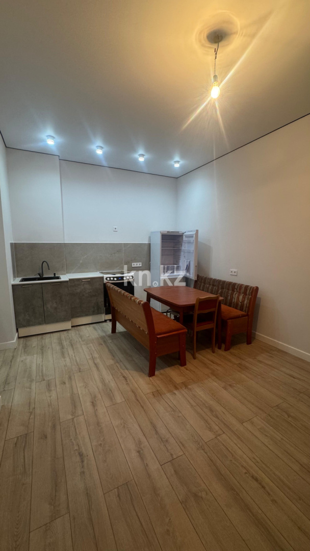 Аренда 1-комнатной квартиры, 37 м² в Астане