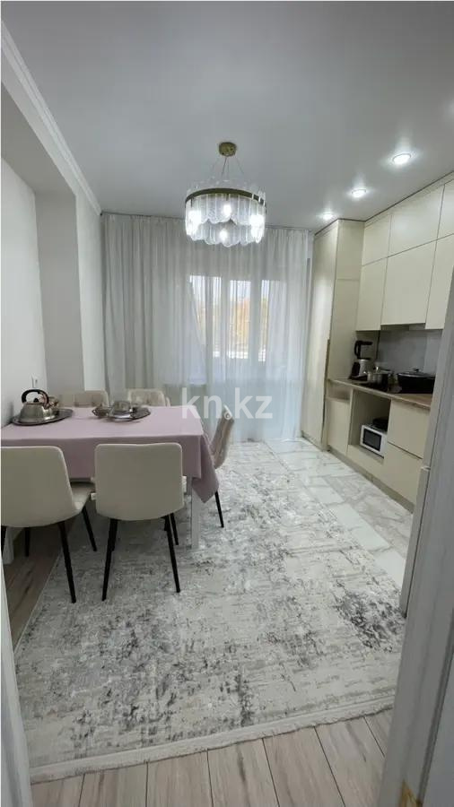 Продажа 3-комнатной квартиры, 76 м², ул. Омарова, дом  1 в Алматы - фото 4